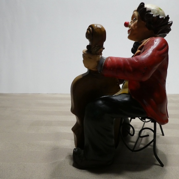 CLOWN porcelain figurine - music theme Cello - Picture 2 of 3